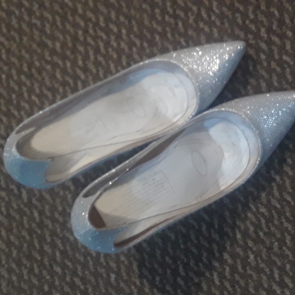 Dress shoes